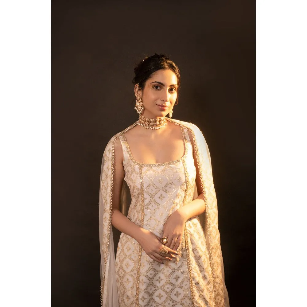 Monk & Mei Eloise Sleeveless Kurta With Dupatta (Set of 3)