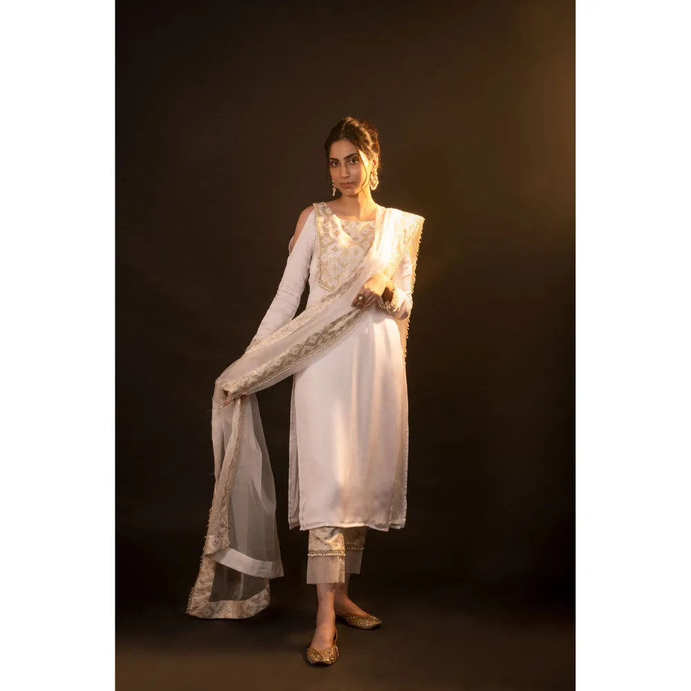 Monk & Mei Emily Full Sleeve Kurta With Dupatta (Set of 3)