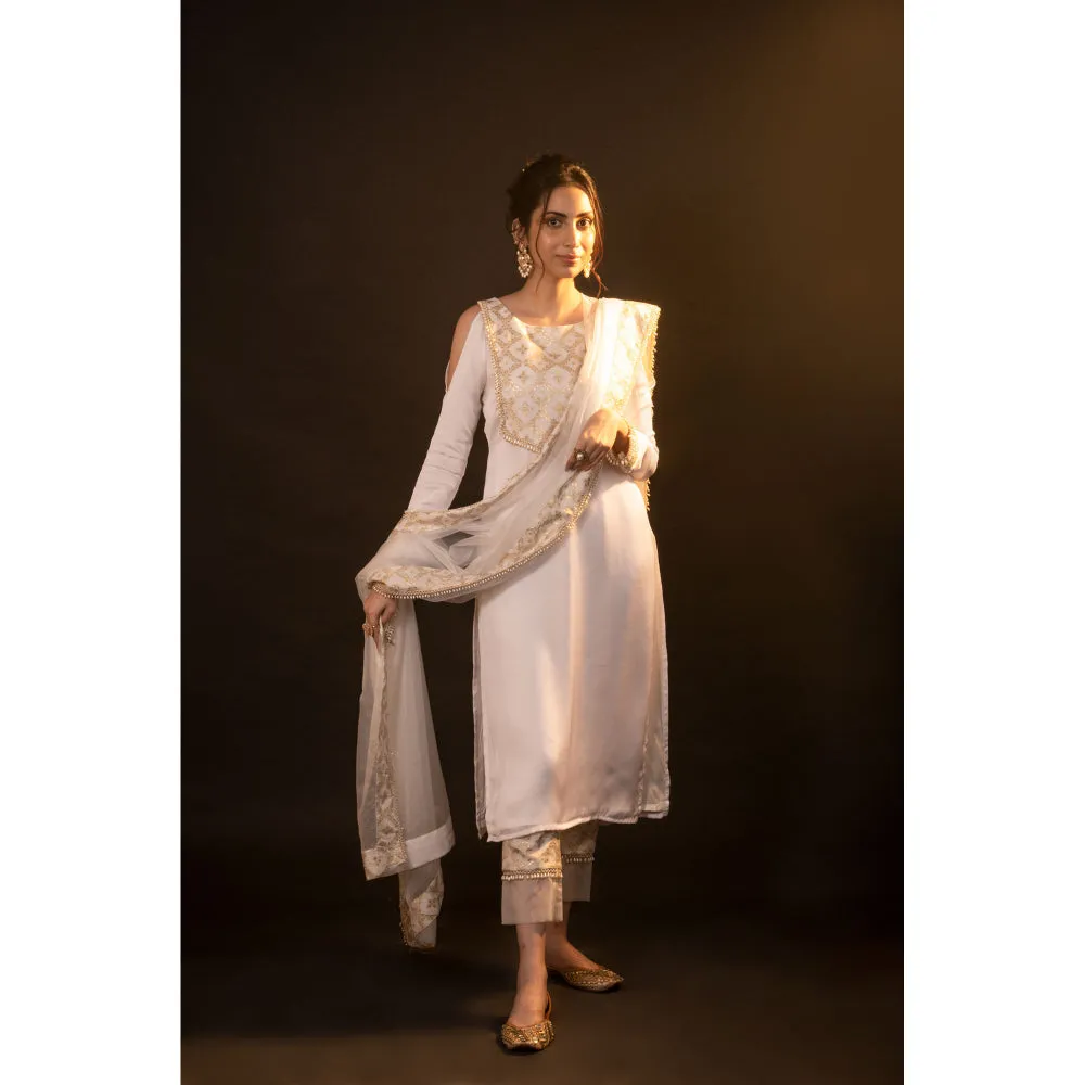 Monk & Mei Emily Full Sleeve Kurta With Dupatta (Set of 3)