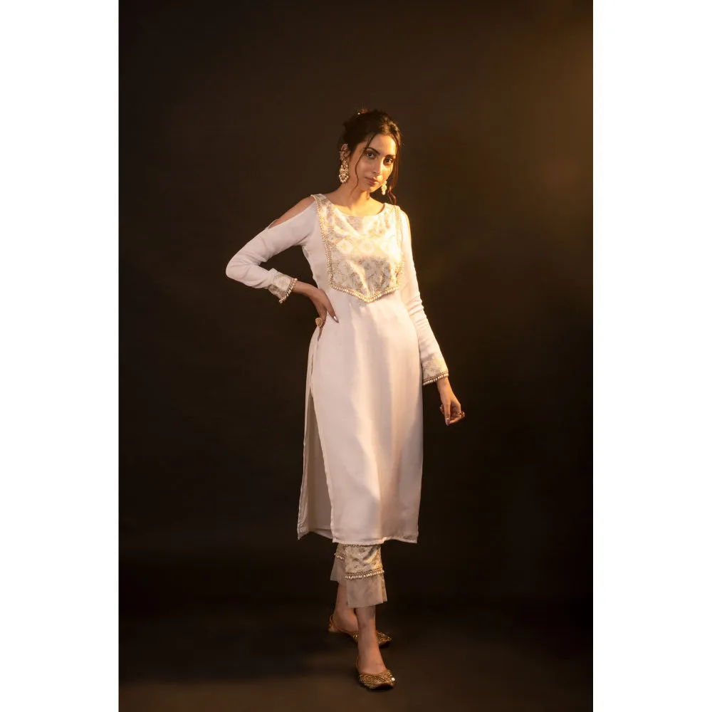Monk & Mei Emily Full Sleeve Kurta With Dupatta (Set of 3)