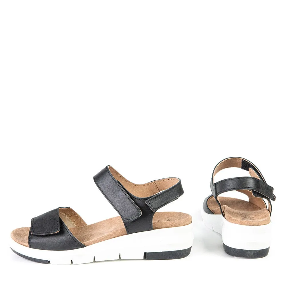 Portofino Women's Luciana Wedge Sandals- Preto