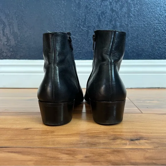 Sz7 Black Ankle Leather Boots