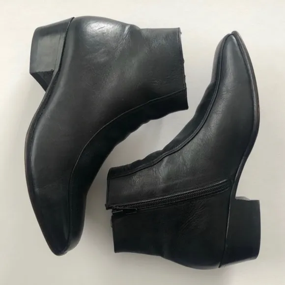 Sz7 Black Ankle Leather Boots